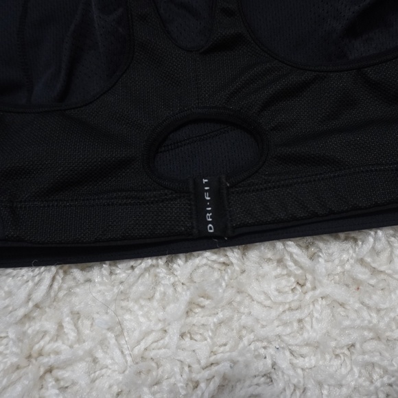 Nike Dri-Fit Women’s Black Sports Bra - Picture 7 of 8